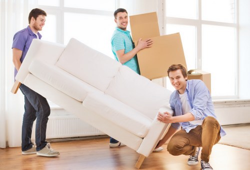 Packing and moving support for a St Jamess house removal