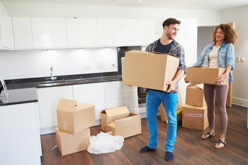 Local moving truck suitable for flats and houses in St Jamess